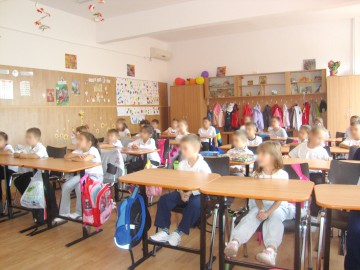 Peste 5.000 de cereri pentru înscrierea la clasa pregătitoare